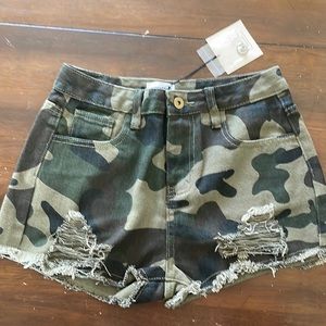 Superdown Callen Denim Shorts in camo